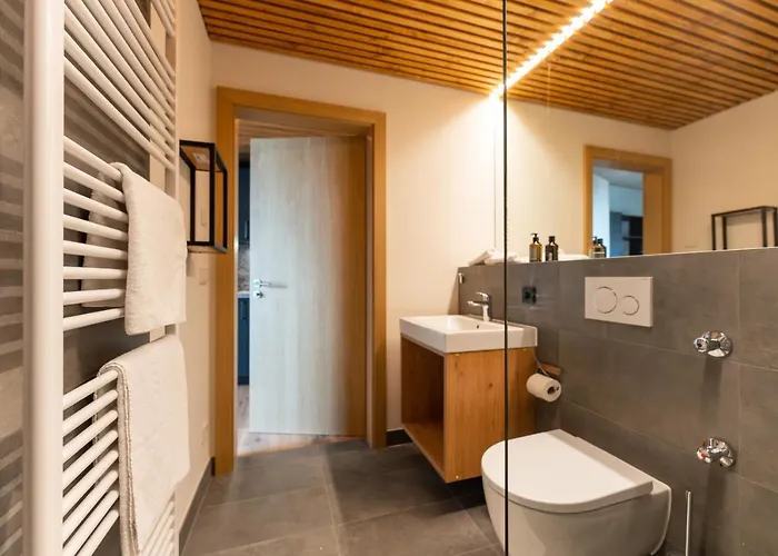 Lägenhetshotell Living 3*
